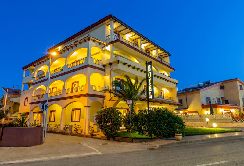 Hotel Rosa Dei Venti Castelsardo Zewnętrze zdjęcie